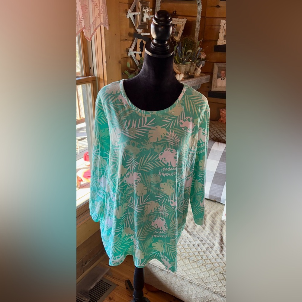 ⭐️Blair Tropical Leaf Print 3/4 Sleeve Top⭐️
